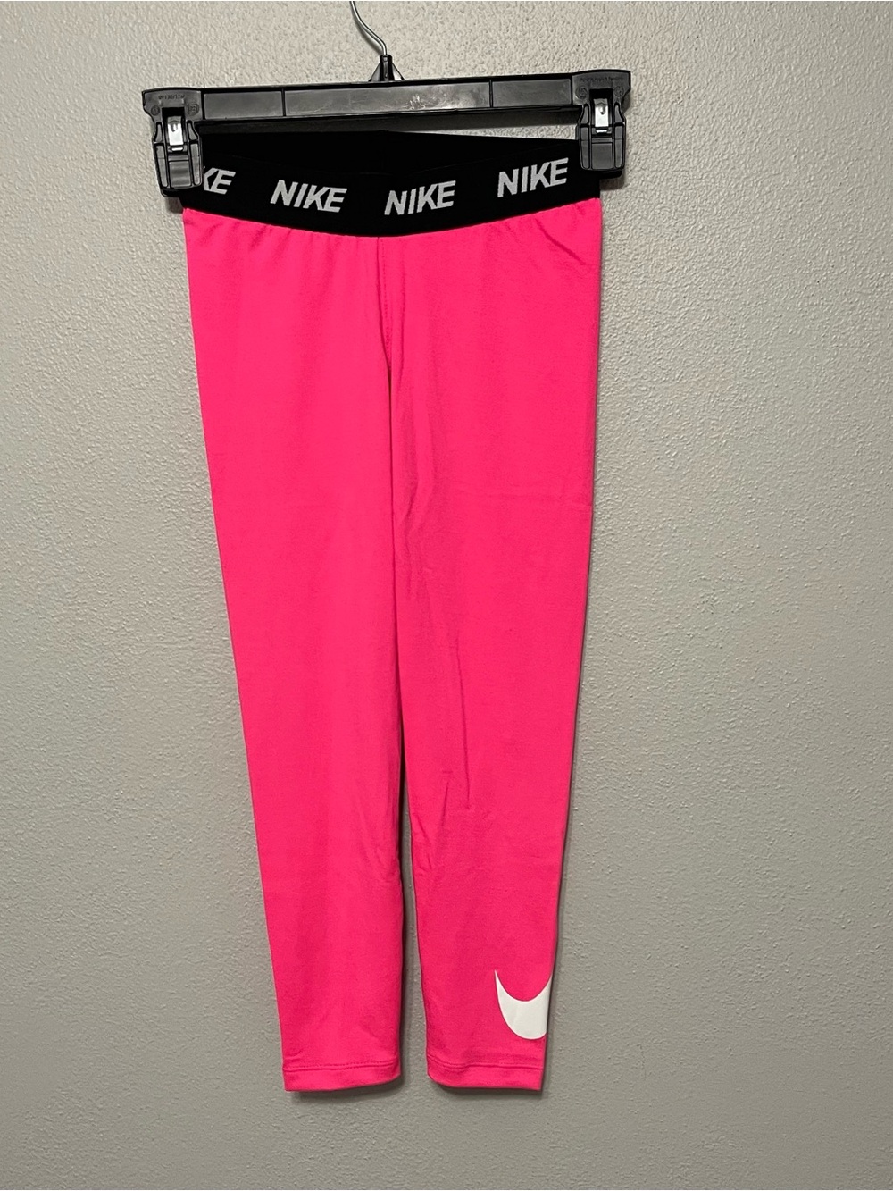 Nike Dri Fit Large Logo Girls Leggings Hot Pink Stretch NWT Girls 6X/L